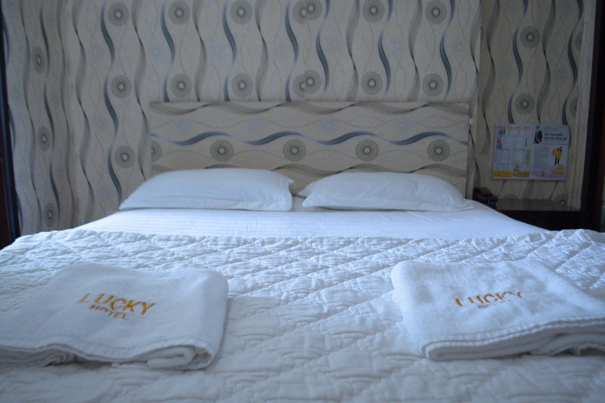 Lucky Hotel Cidade de Ho Chi Minh Quarto foto